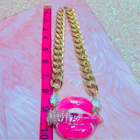 Barbie Necklace - Picture 5 of 7